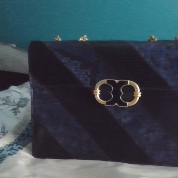 Shoulder Bag - Picture 2 of 5